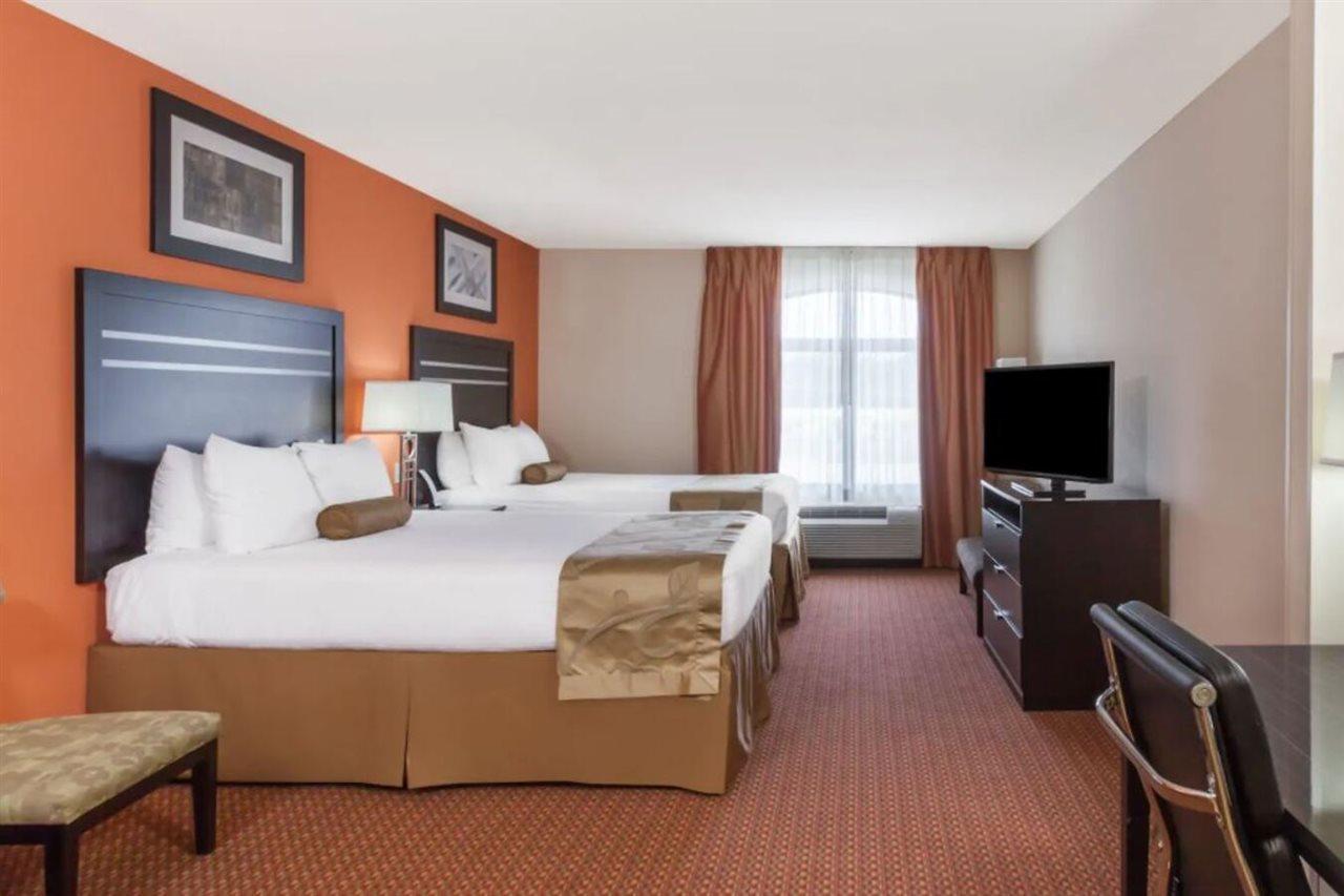La Quinta Inn & Suites By Wyndham Tulsa Midtown Ngoại thất bức ảnh